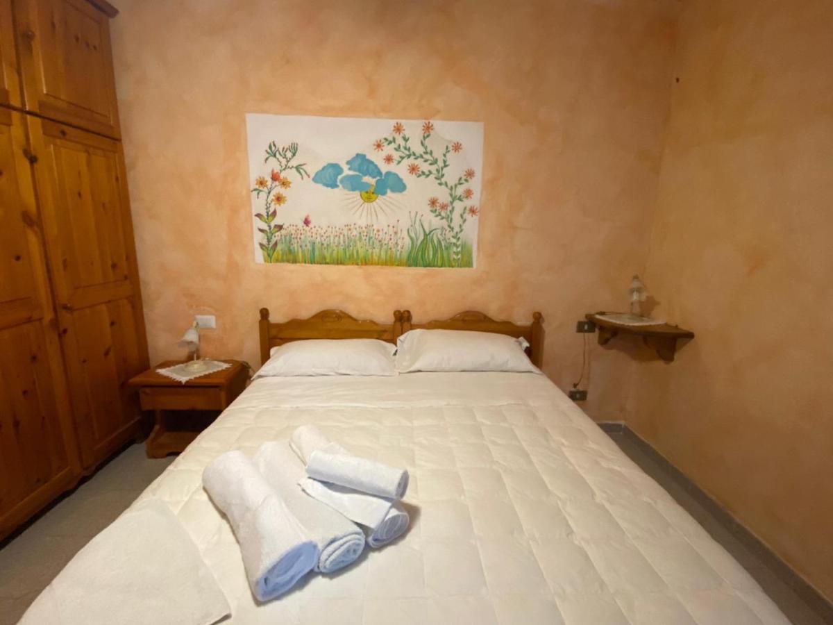 Bed And Breakfast Li Paduli Alvi Cannigione Eksteriør billede